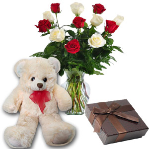 (20) 1 dz mix Roses in vase W/Chocolate and Bear 