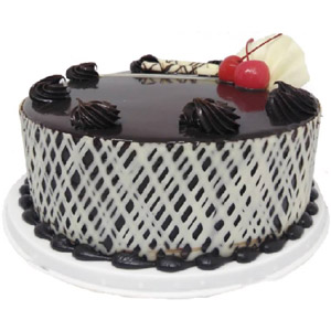 (17) Half kg Royel chocolate cake
