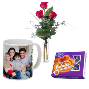 Flower W/ Photo mugs & Chocolates
