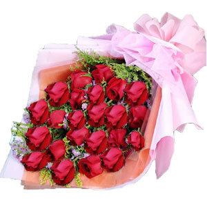(28) 24 pcs red roses in bouquet