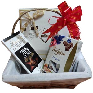 (08) Basket for Chocolate Lovers