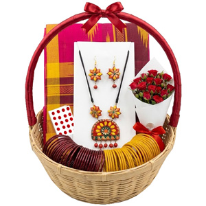 (00003)  Sharee, Roses & Jewelry Gift basket
