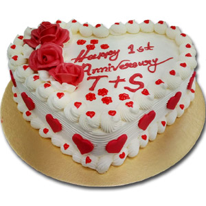 (46) Swiss - 2.2 Pounds Vanilla Heart Cake