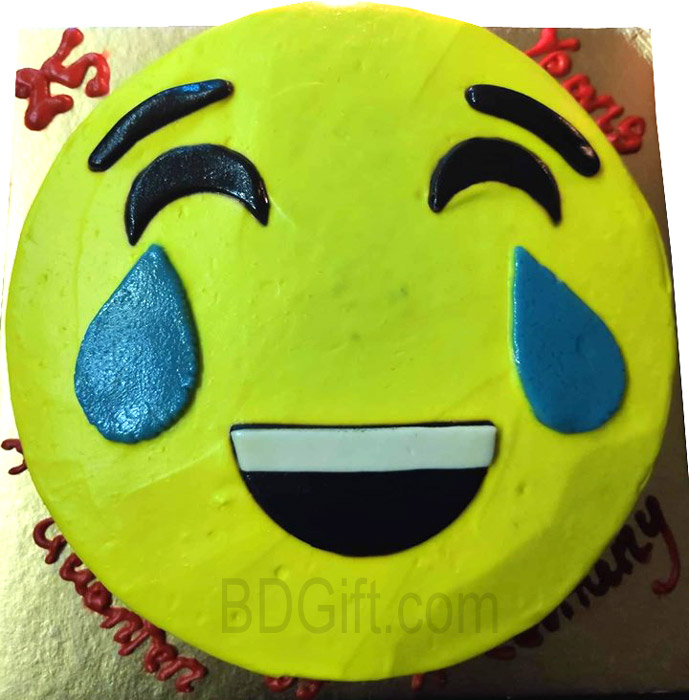 Laughing Madly Emoji Cake