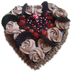 1 Pound Heart Shape Black Forest Cake