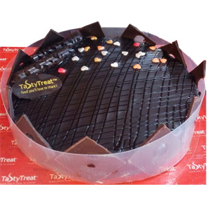 (12) Half kg premium chocolate cake