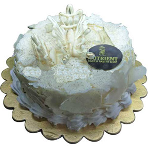 (0002) Half Kg White Forest Cake
