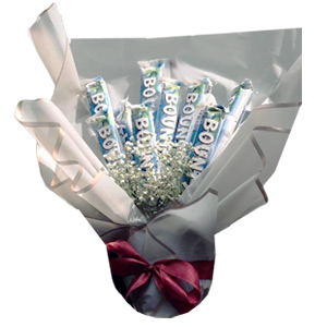 (01) 9 pcs Bounty chocolate bouquet 