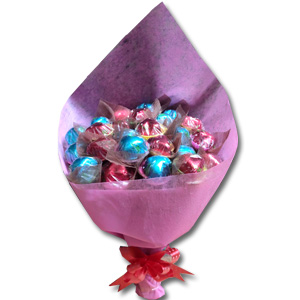 (002) Heart Shaped chocolate Bouquet 