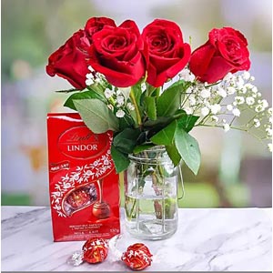  Red Rose W/ Lindt Lindor Chocolate 