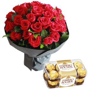 (0007) 3 dozen Roses W/ Ferrero Rocher chocolates