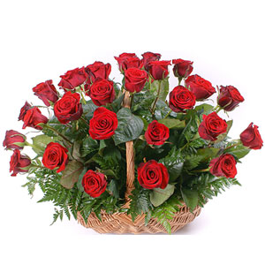 (004) 24 pieces red roses in a basket