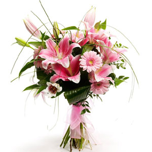 Lily & Gerbera in Bouquet