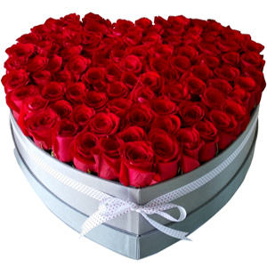 (0003)  Love Blooms of 100 Red Roses