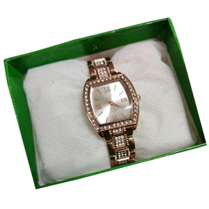 (15) Square Golden Watch