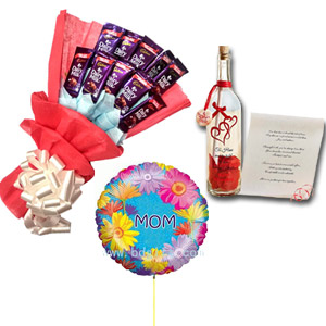 Chocolate bouquet with mom balloon & bottle message