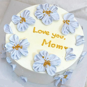 Mom Vanilla Love Cake