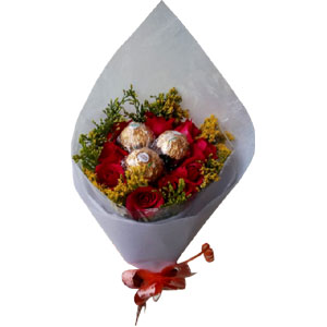 (00002) Ferrero Rocher and rose bouquet